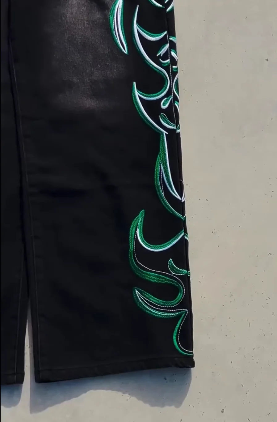Vintage Japanese Cartoon Embroidery Men Hip Hop Jeans Y2k Retro Baggy Straight Denim Pants Streetwear Gothic Rock Work Jeans