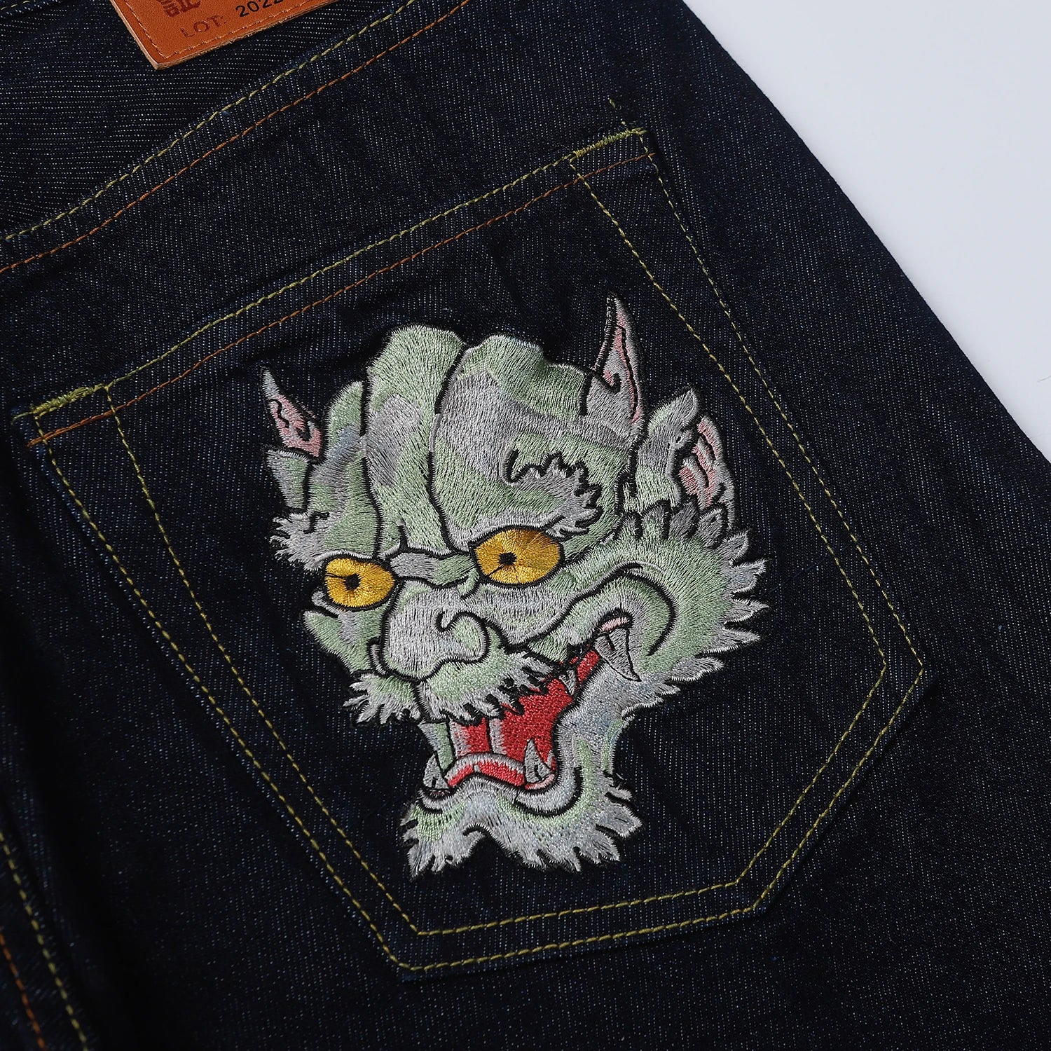 Men Embroidery Denim Shorts Black Hiphop Jeans Pants Cherry Blossom Dragon Totem Washed Zipper Cotton Summer cherry blossoms 024