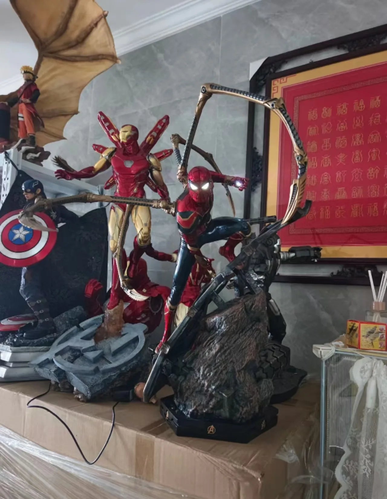 New Product In Stock Spider Man Figurine Avengers: Endgame Peripheral Steel Battle Suit Model Ornament Birthday Gift