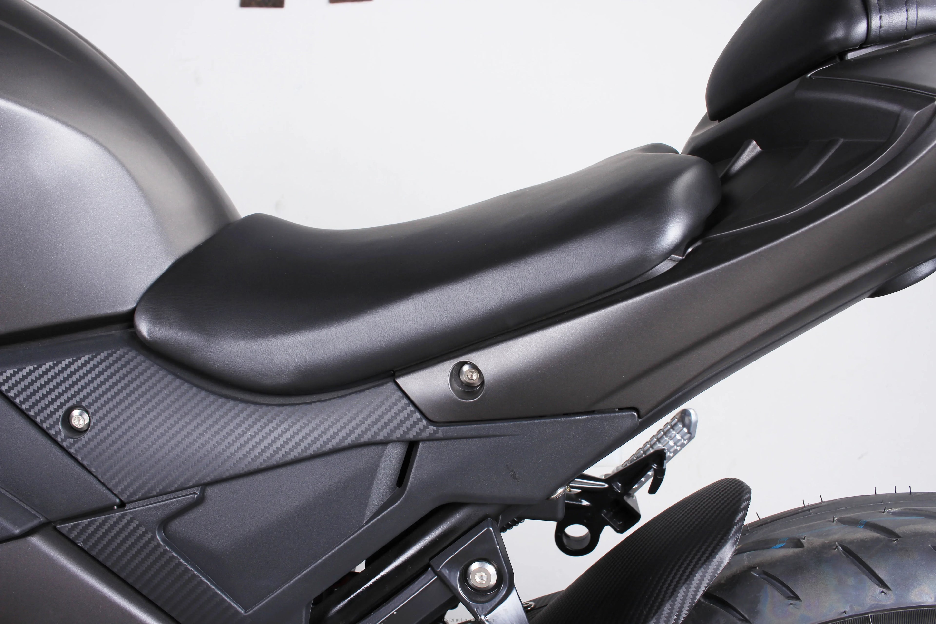 luyuan  New GLE 72V 3000W 5000W Racing Big Power Electric Motorcycle Electric Scooters with Lithium Battery for Adults