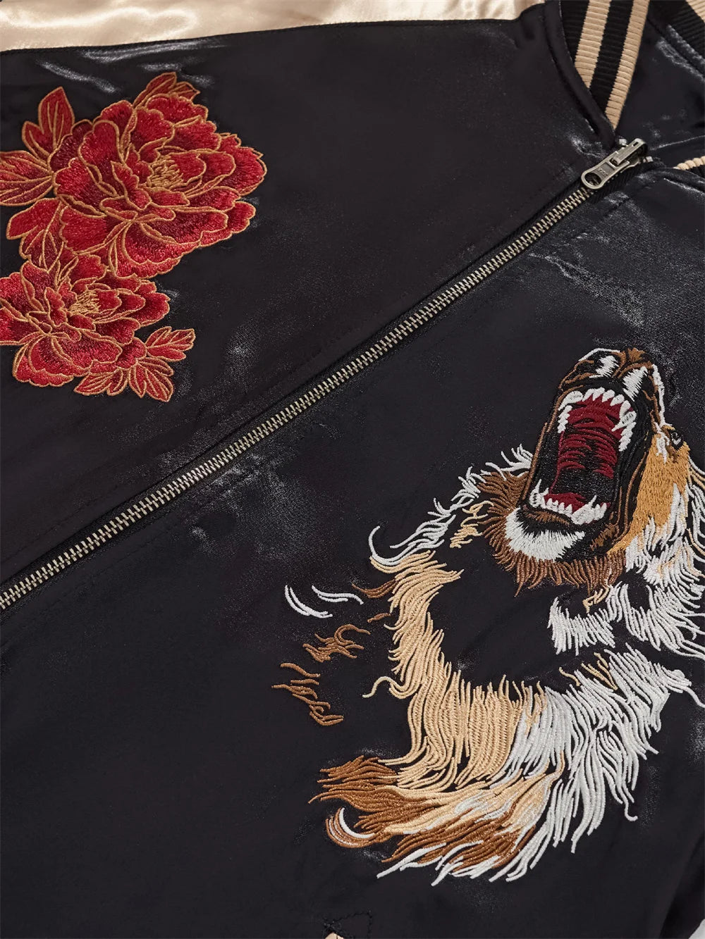 Fashion Anime Lion Flower Embroidered Zipper Jacket Streetwear Hip Hop Men's Harajuku Japanese Baseball Coat Bomber Jacket
