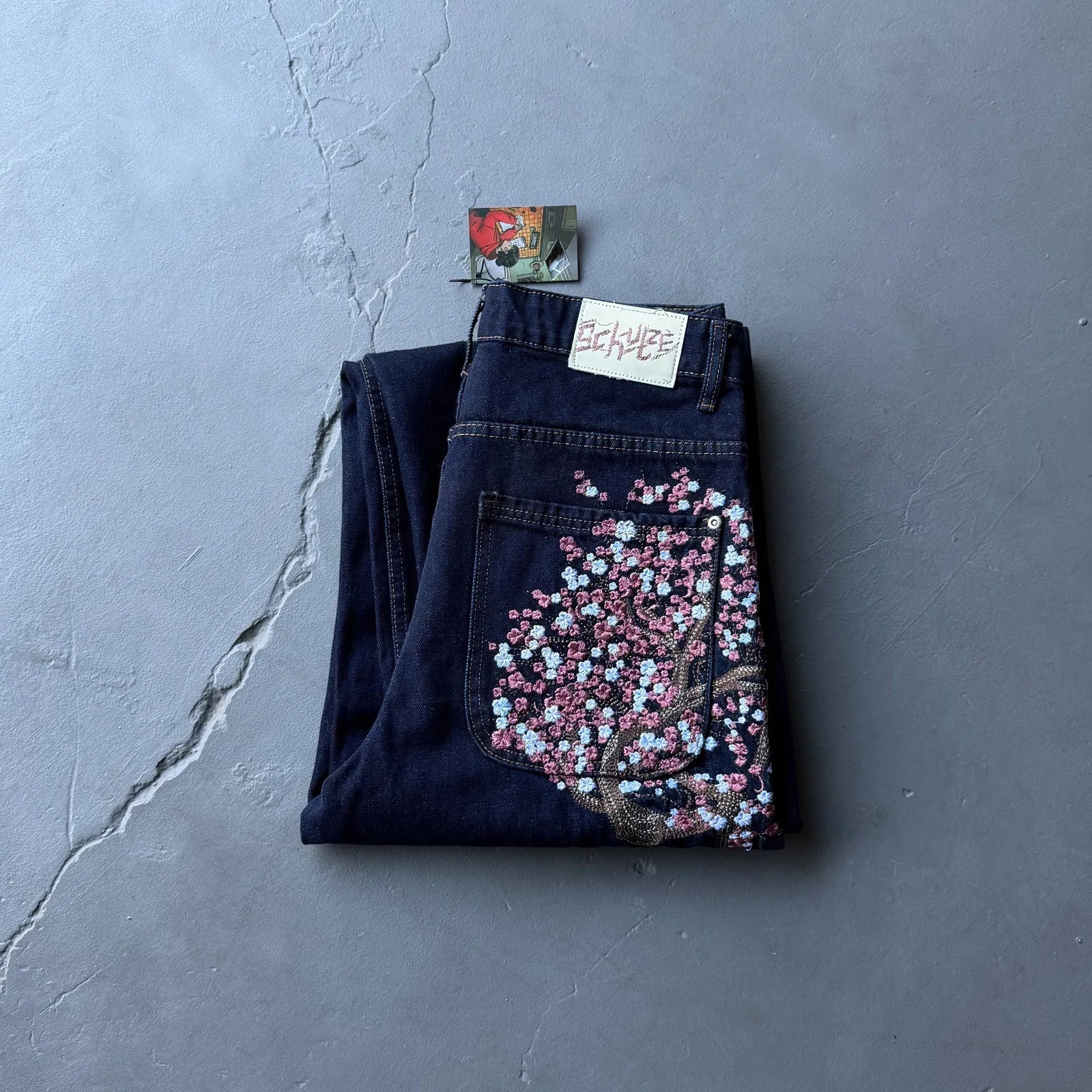 Derschutze 2026 New High-Quality Street Heavy-Duty Embroidered Sakura Raw Denim Straight-Leg Jeans Men's Streetwear Pants