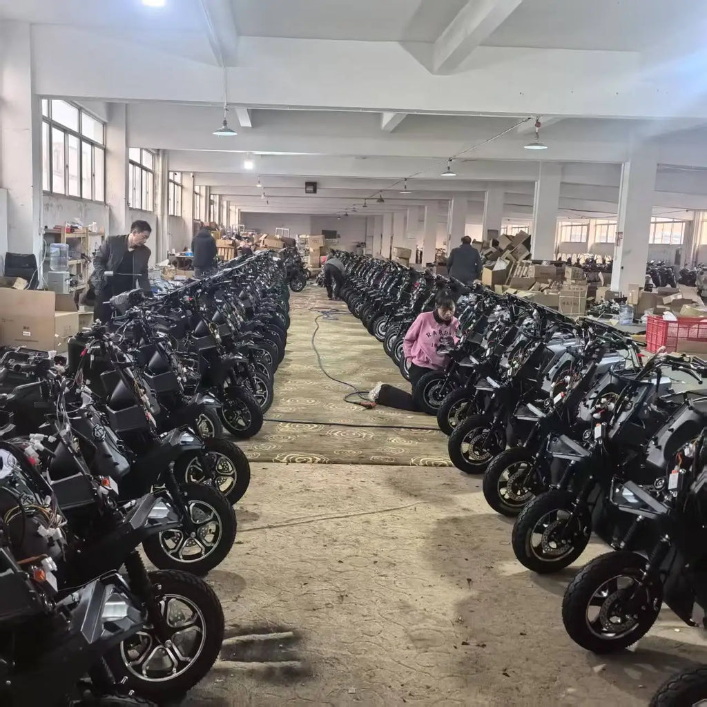 Urban Adult 60V-70V Mid Drive Motorcycle 60km/h Max Speed 500W-1500W Range Two-Wheeled Scooter/Ebike City Bike 1000W-5000W