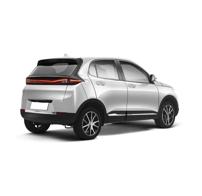 Electric vehicle high-speed car battery life 255 kilometers five-seat four-wheel drive family electric SUV