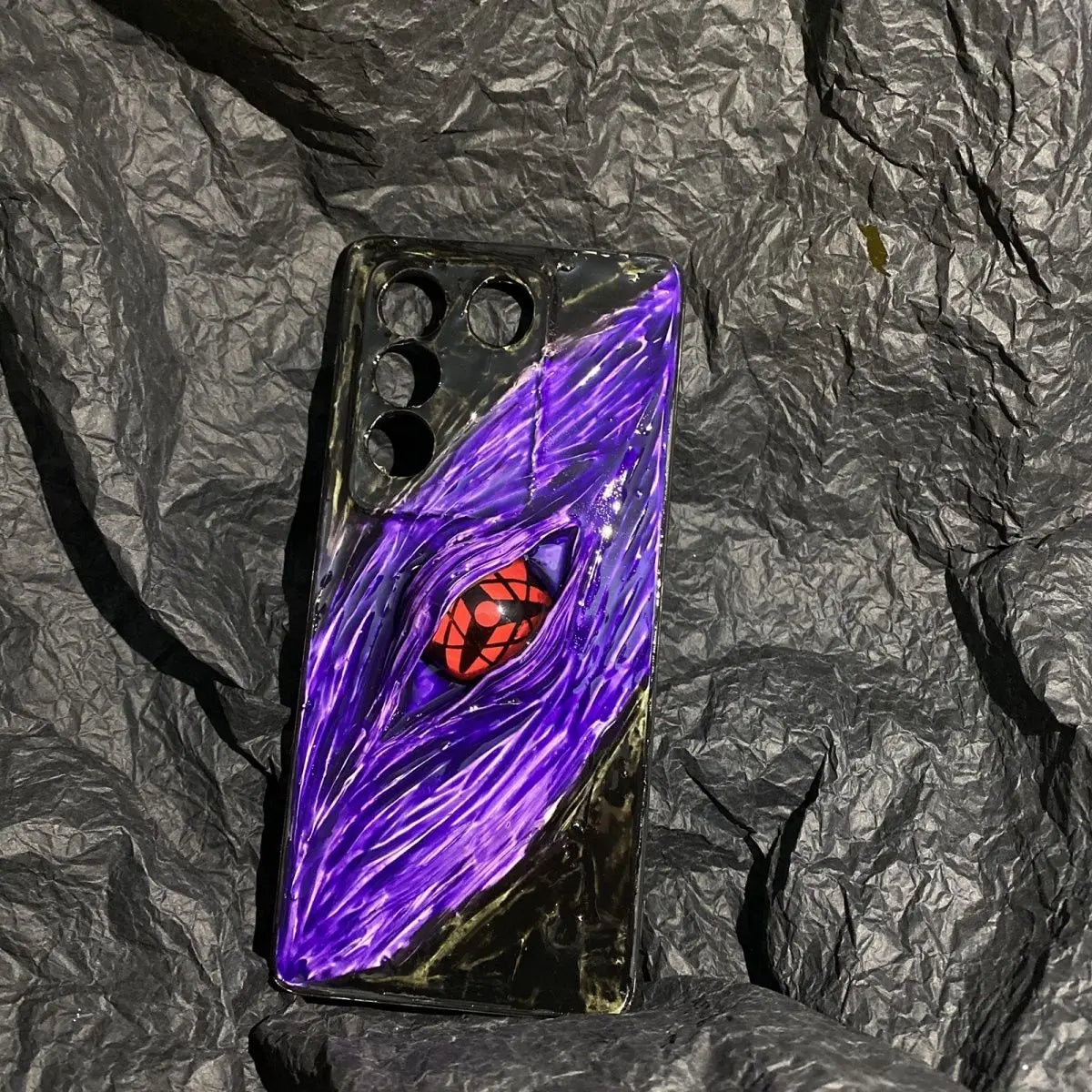 Naruto peripheral Sasuke Sharingan Itachiiiphone16proamx mobile phone case animation handmade luminous Sasuke mobile phone case