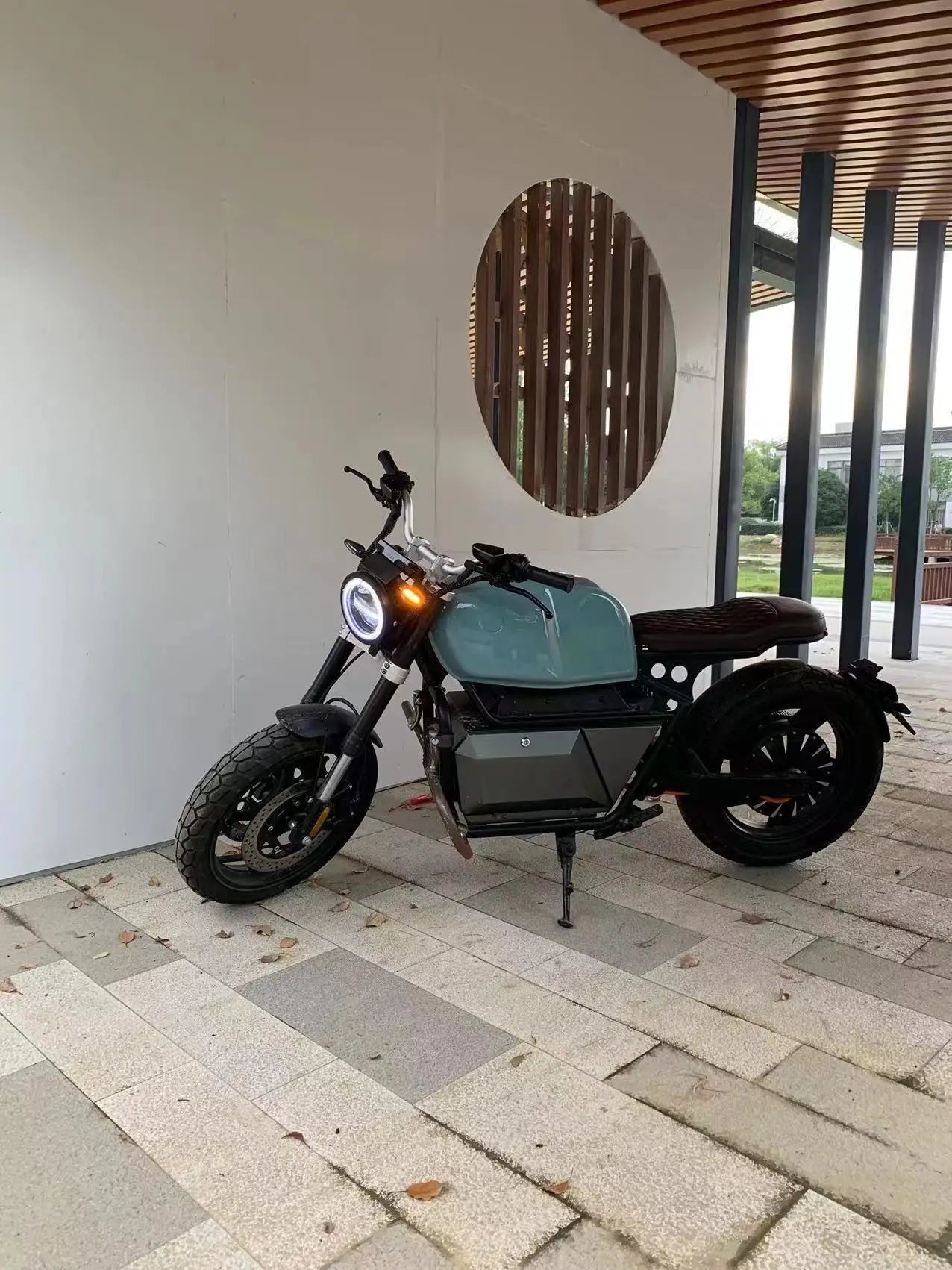 ER200 DDP Wuxi Advanced Technology 4000w 72v 60ah Retro Style Electric Motorcycle