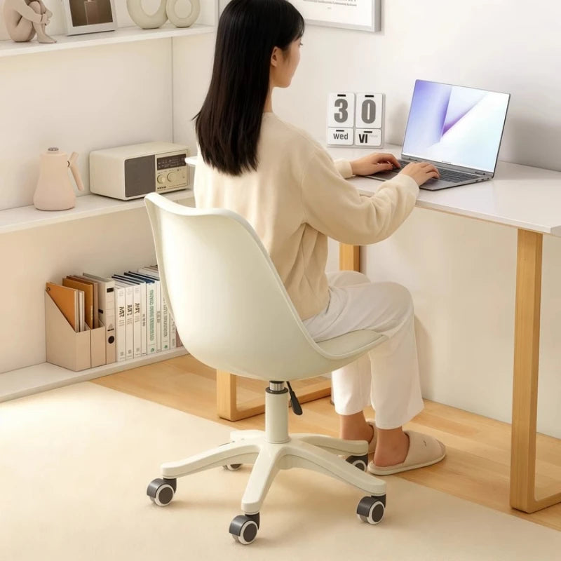 Kawaii Nordic Office Chair Makeup Rolling Desk Salon Mobile Scorpion Gaming Office Chair Bar Tourist Mobilya Home Furniture