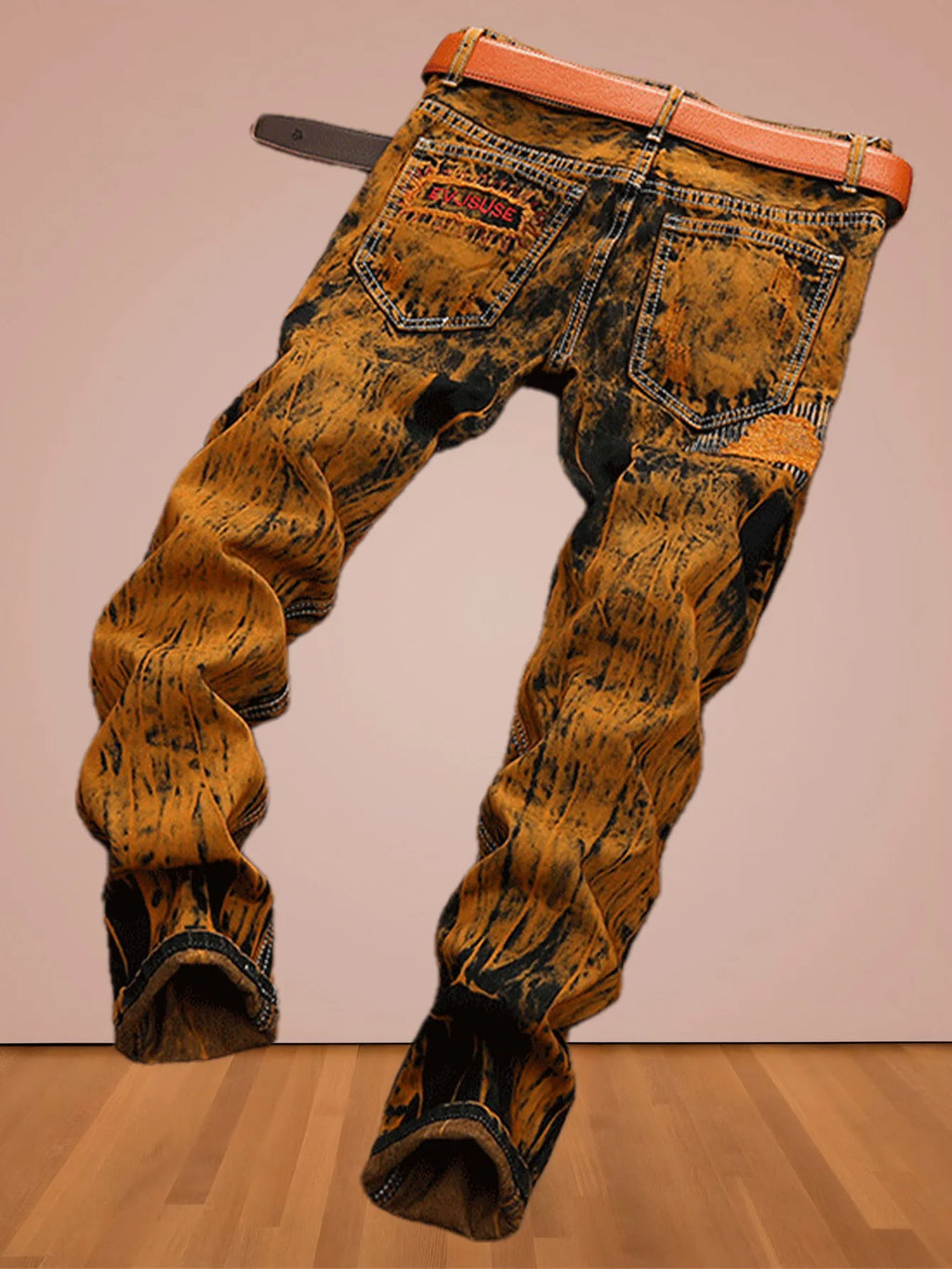 American youth pop hole personality makes old straight jeans for men.