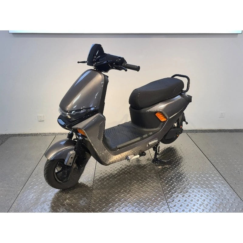 Electric motorcycle 1000W 72V 32AH with bumper, disc brake, designed for adult urban riding