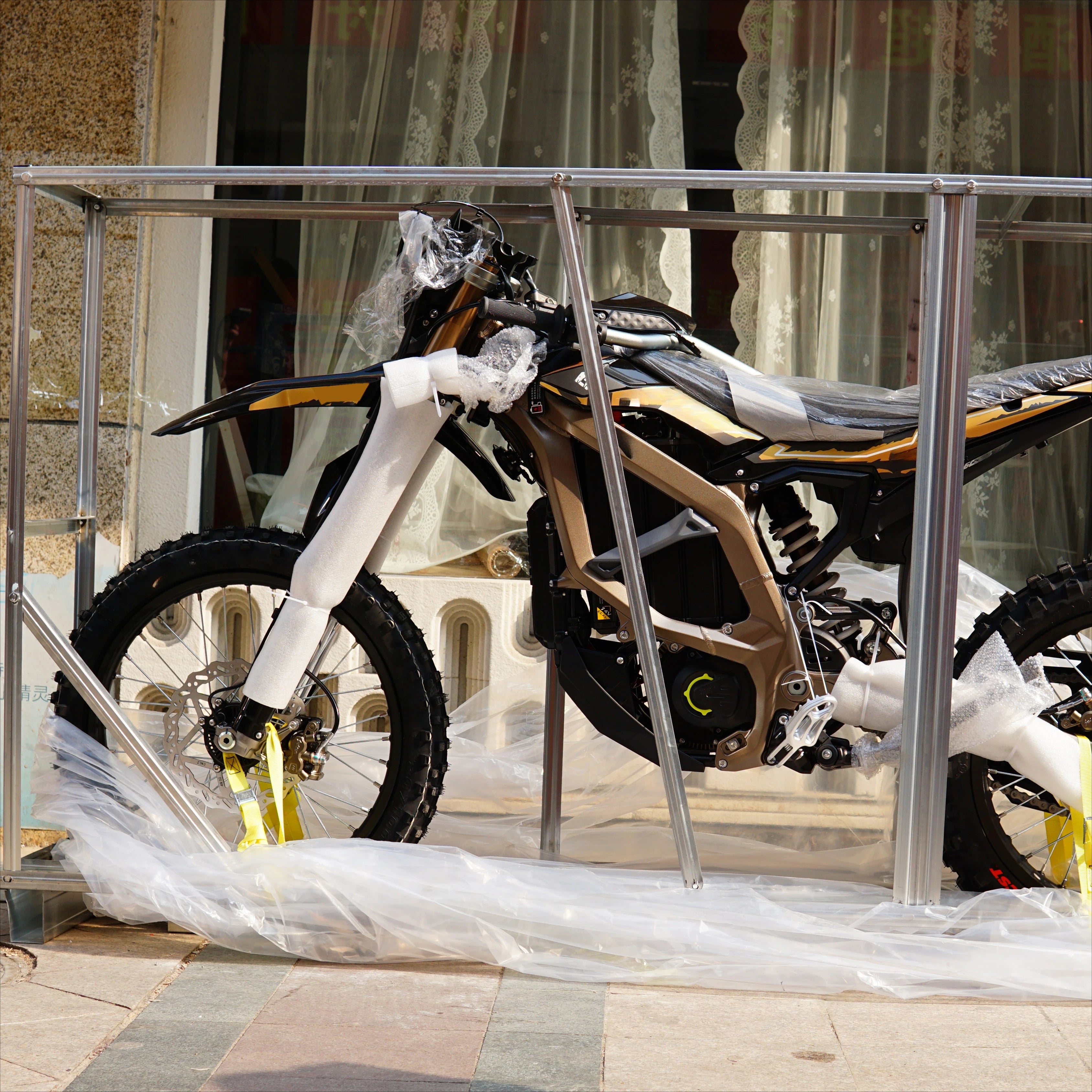 2025 Ultra Bee 74V 55Ah Electric Dirt Bike 90Km/h 21Kw Max Power Off-Road Motorcycle Ebike Rear Hub Motor Lithium Battery Power