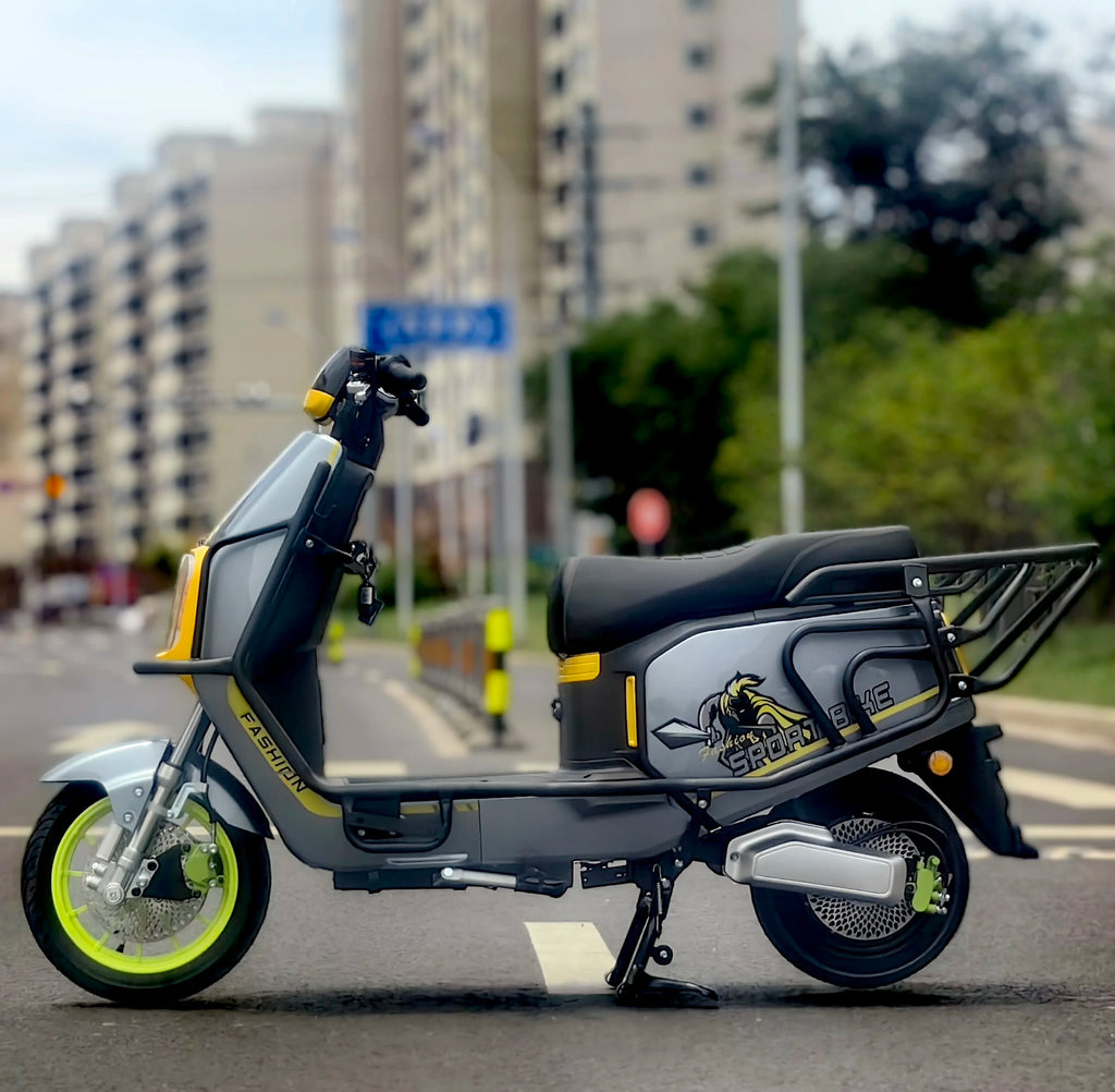 Wholesale Best Selling 1500W Sportbikes Custom 61-80km/h 72V Two-Wheeled Adult Electric Motorcycles Cheap Option