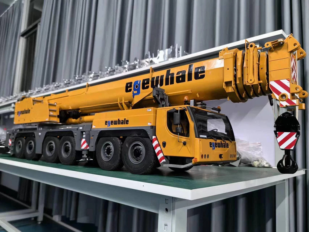 D1350 RC Crane 1/14 6-Axis RC Crane Hydraulic Electric Crane Metal Model with Light and Sound System Adult RC Car Model Toy