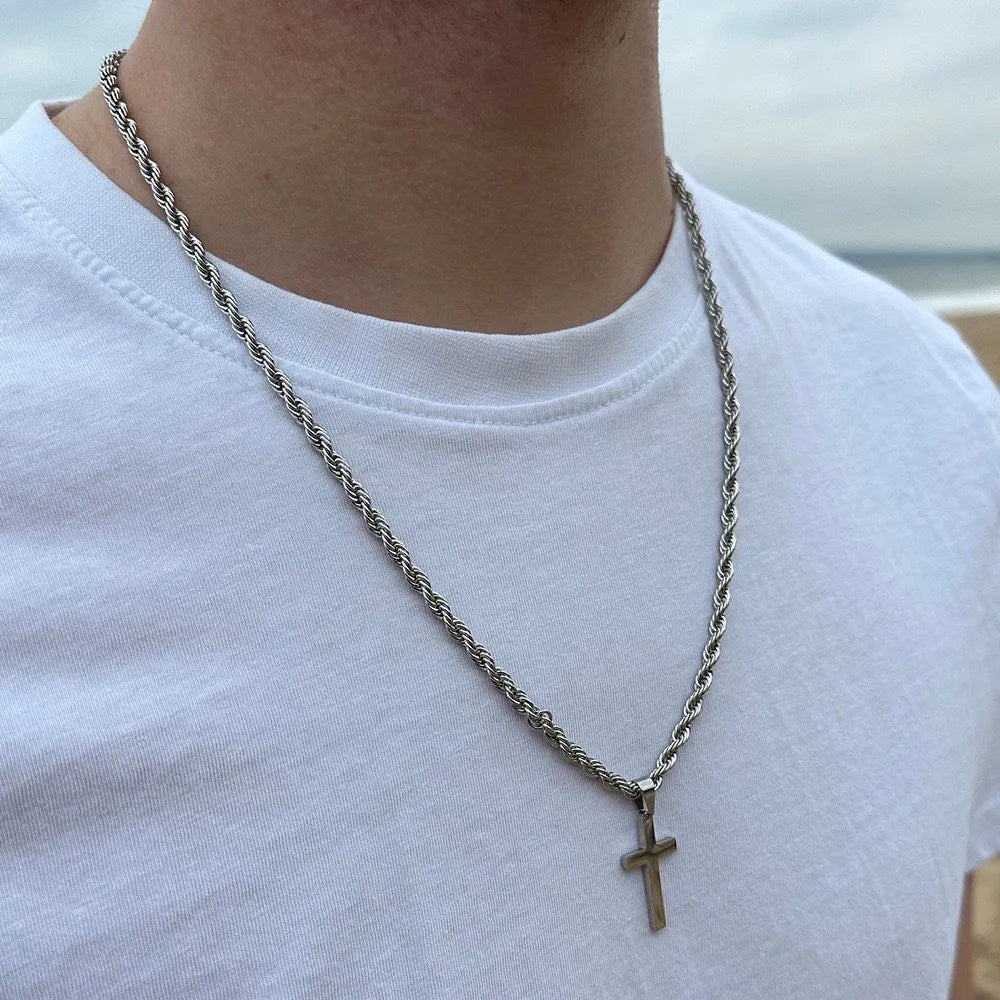 Hot-Selling Jewelry, Fashionable and Luxurious Cross Pendant Necklace, Niche and Unique