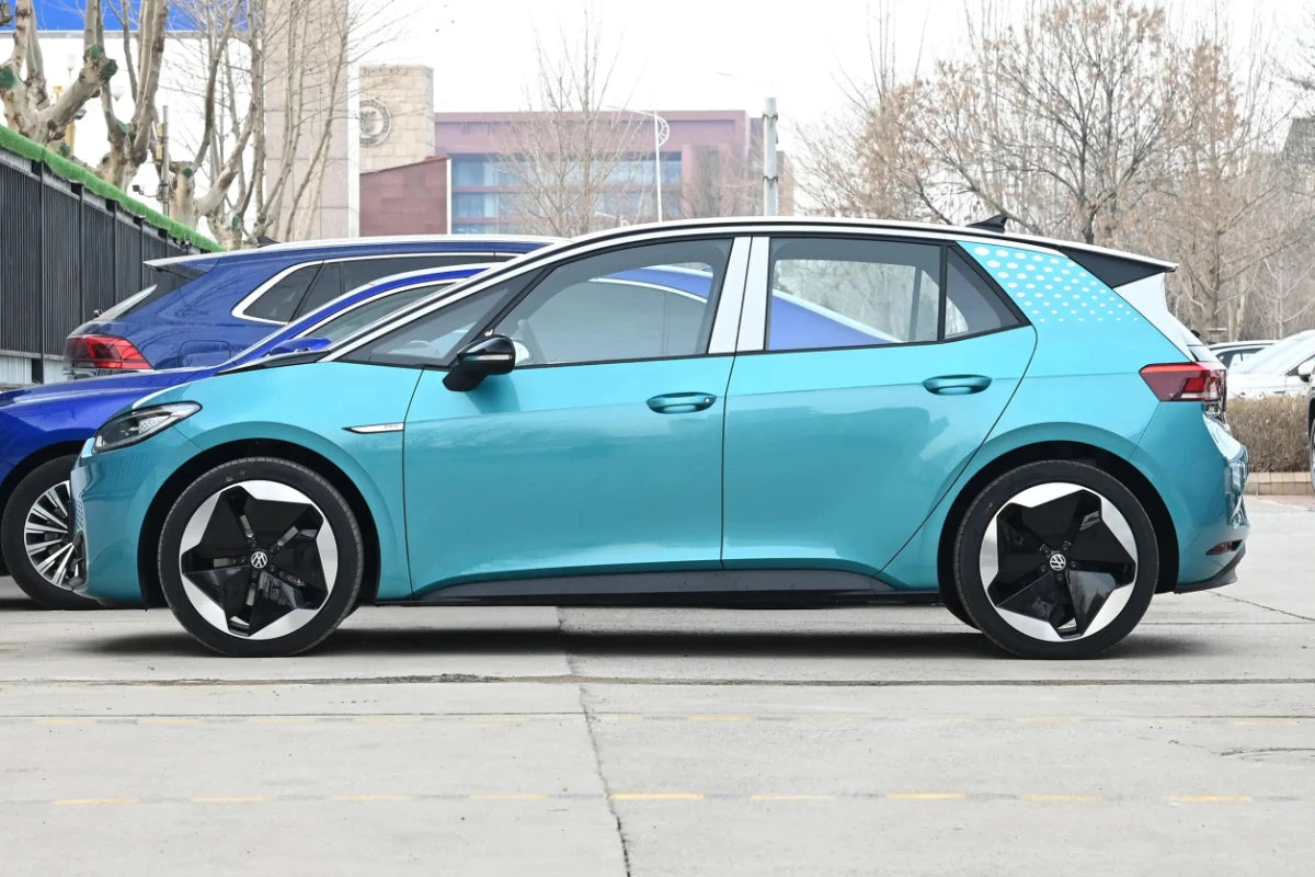 ID3 Left Hand Drive New Energy Vehicles Electric Cars Adults Long Endurance 5 Sets New Energy Left-hand Drive Vehicle