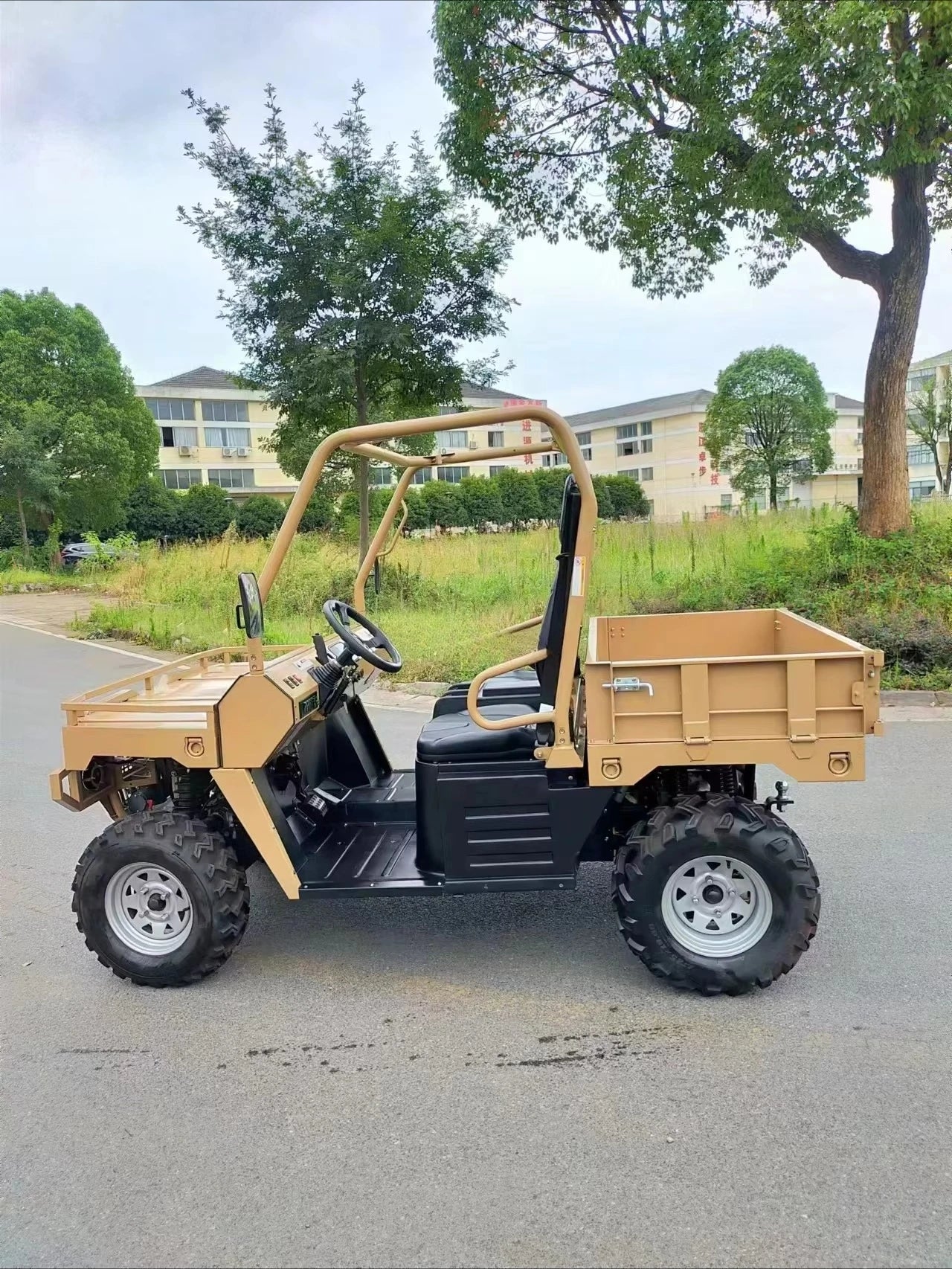 SXLL  600Cc 4 * 4 high quality all-terrain four-wheel off-road UTV multi-purpose vehicle