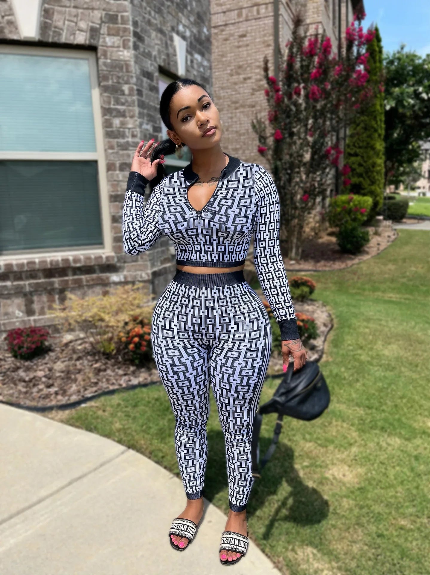 Autumn And Winter Women's Stretch Knitted Printed Women's Suit Long-sleeved Tight Sports Yoga Two-piece Set For Women