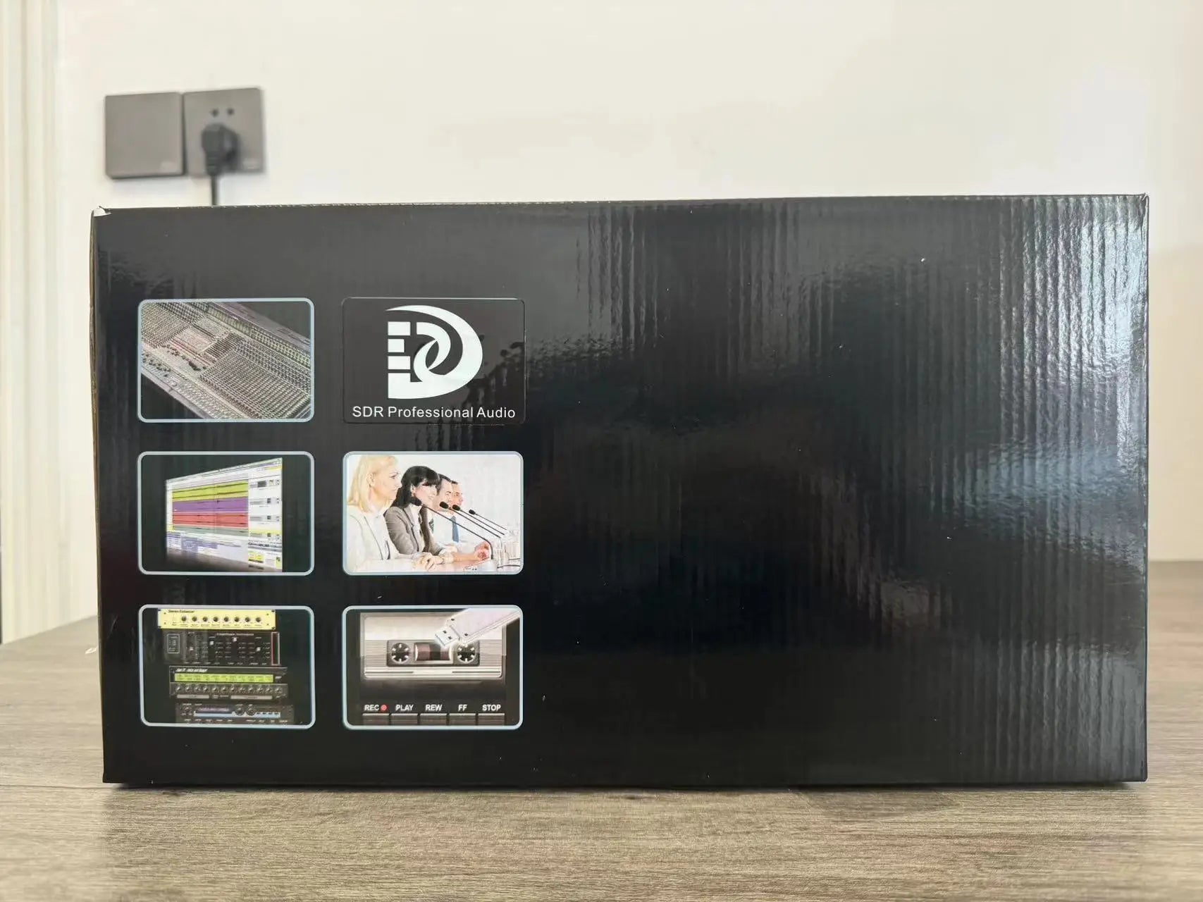 ARI 1:1 MR18 Professional Digital Mixing Studio Recording Console Dj Studio  Digital Mixer Audio Multi-track Sound Table
