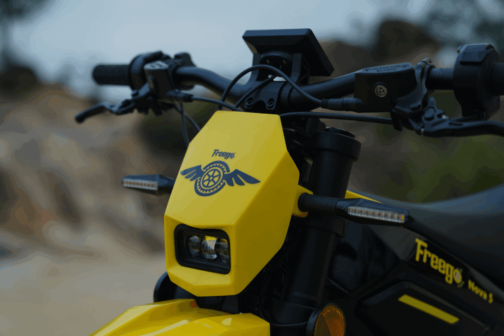 Freego 8000W Electric Dirt Bike 72V 40Ah Mid Drive Off Road Electric Motorcycle 53MPH Adult Ebike 19/18 Tires + 2 Year Warranty